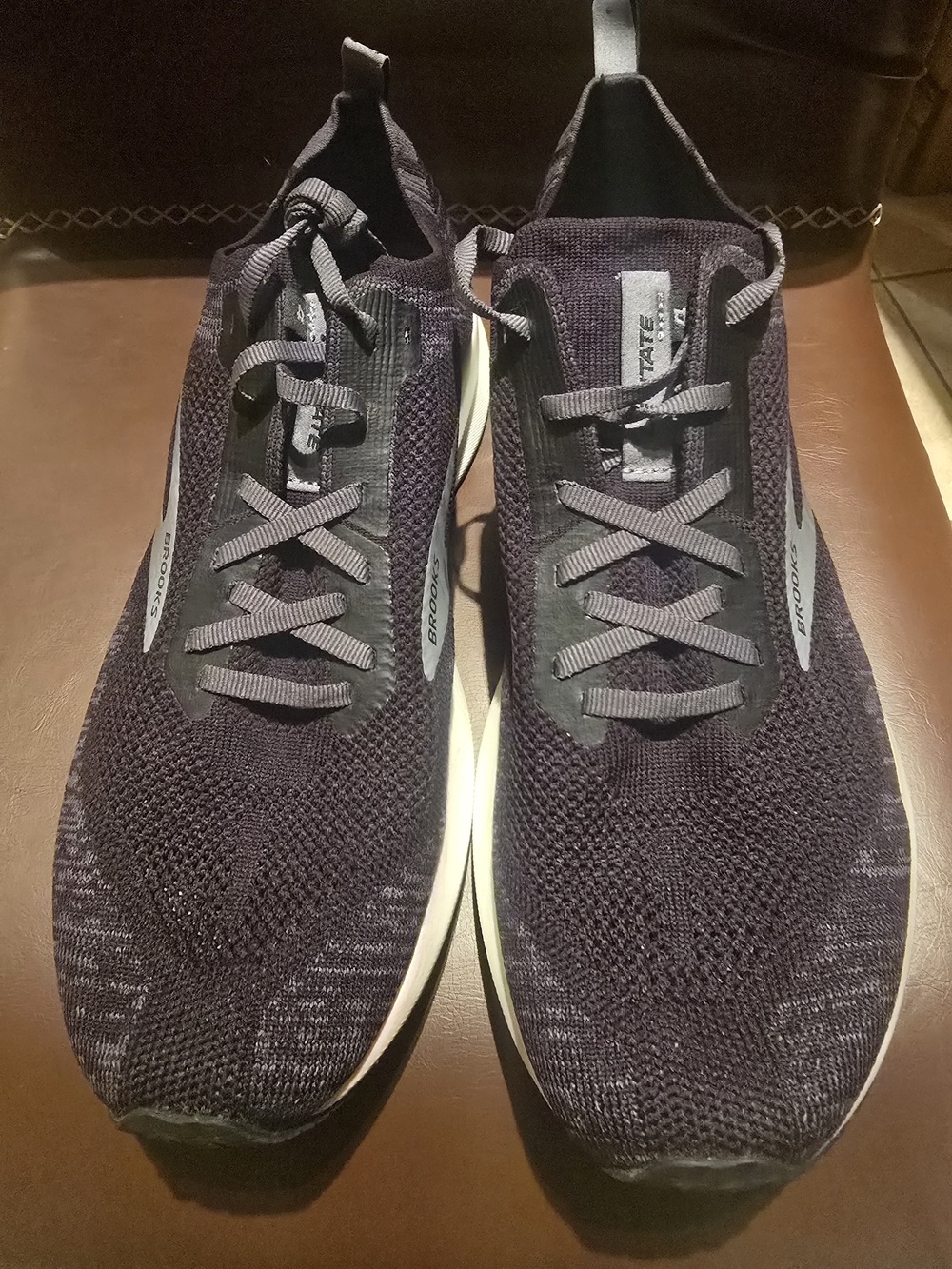 Brooks Women's Black Knit Athletic Running Shoes with White Midsole